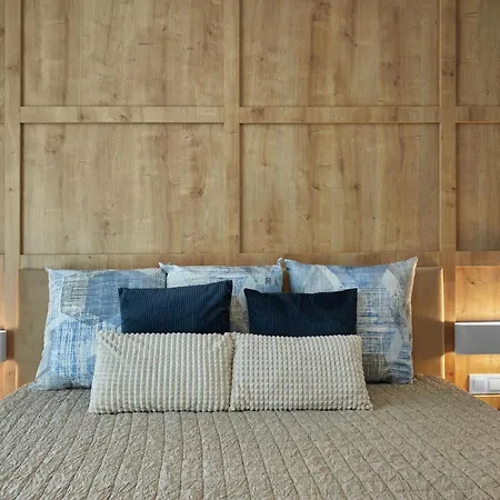 The Swing Burgas City